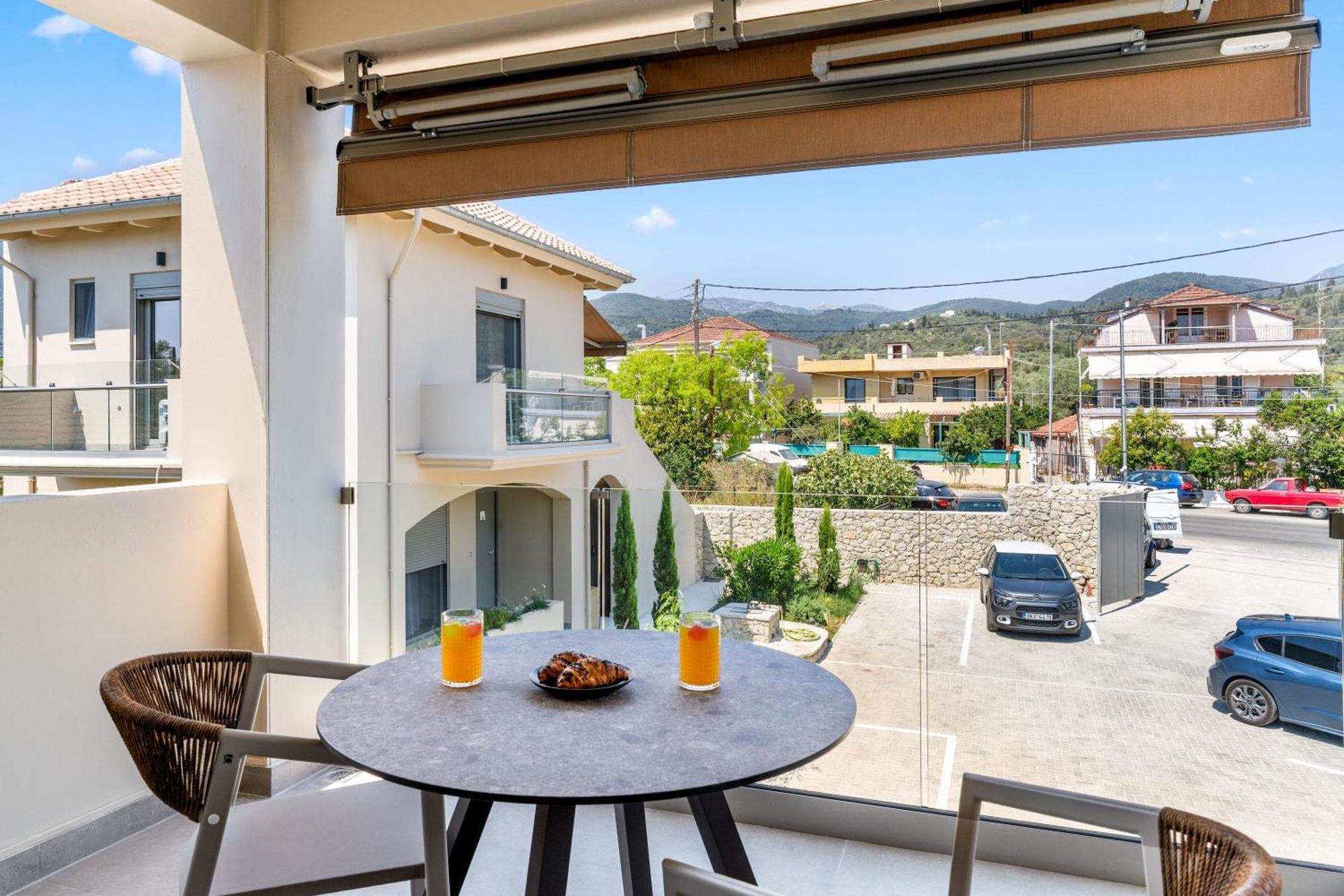 Blue Symphony Suites Apartments Nikiana Exterior foto