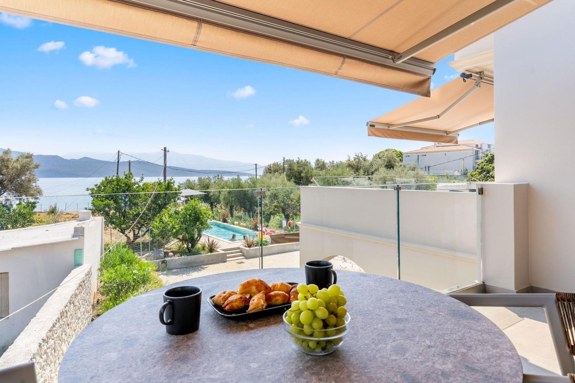Blue Symphony Suites Apartments Nikiana Exterior foto
