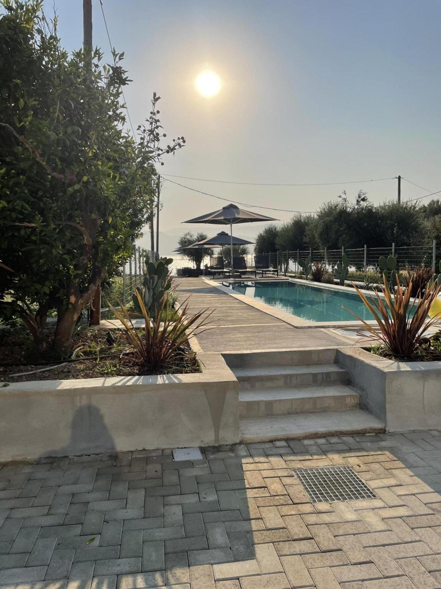 Blue Symphony Suites Apartments Nikiana Exterior foto